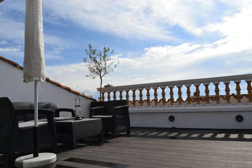 Marina Vila House Masnou Luaran gambar